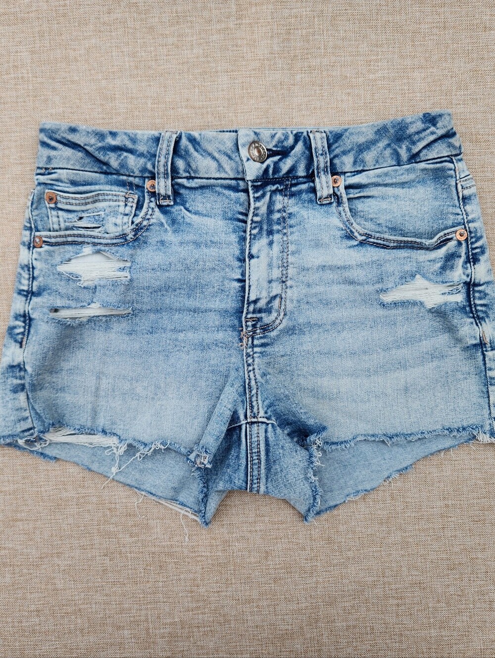 American Eagle Curvy Hi Rise Shortie Shorts Size 6 Distressed Light Wash Denim